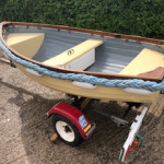 Simulated Clinker rowing dinghy