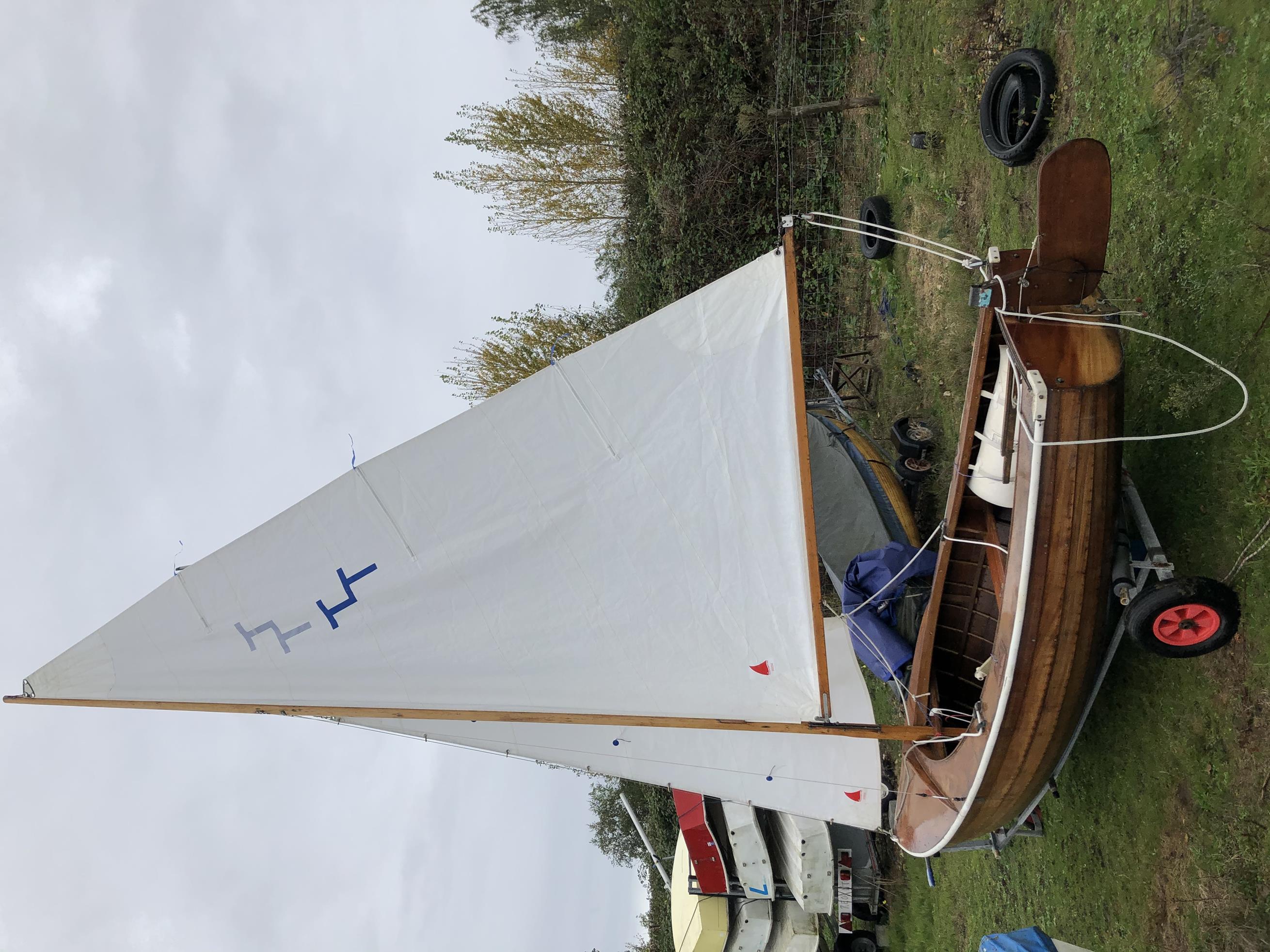 Twinkle 12 sailing dinghy wooden sailing boat For Sale