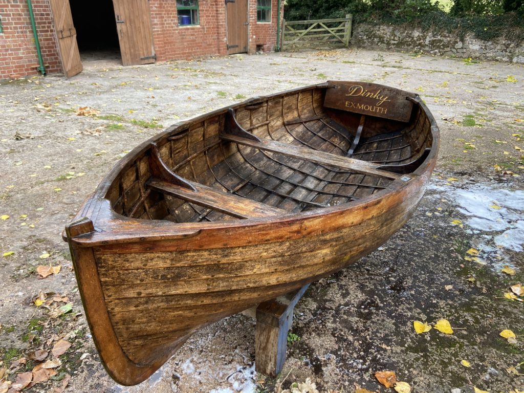 9' rowing dinghy wooden clinker rowing boat For Sale
