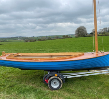 Clinker wooden sailing dinghy for sale