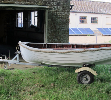 Classic clinker rowing dinghy for sale