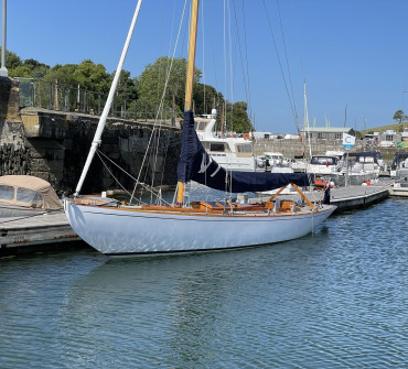 Classic wooden racing yacht for sale