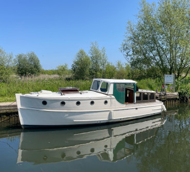 Classic wooden motor cruiser for sale