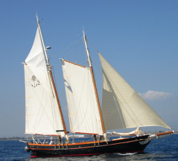 Wooden Bombigher schooner for sale